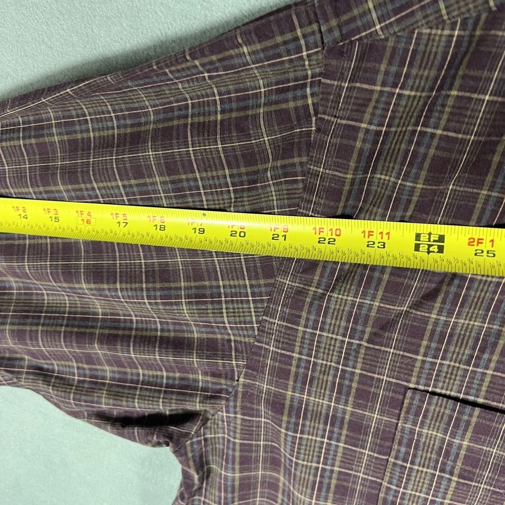 Van Heusen Men's XL Plaid Button Down Shirt Long Sleeve Wrinkle Free Maroon